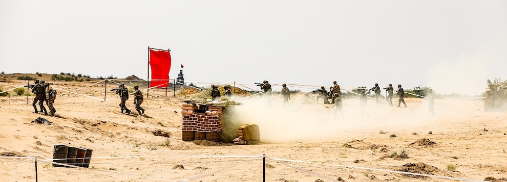 U.S. Army Soldiers assigned to 1st Infantry Brigade Combat Team, 11th Airborne Division, and Indian Army Soldiers perform tactical movement during Exercise Yudh Abhyas 2024 on Mahajan Field Firing Ranges in Rajasthan, India, Sept. 21, 2024.