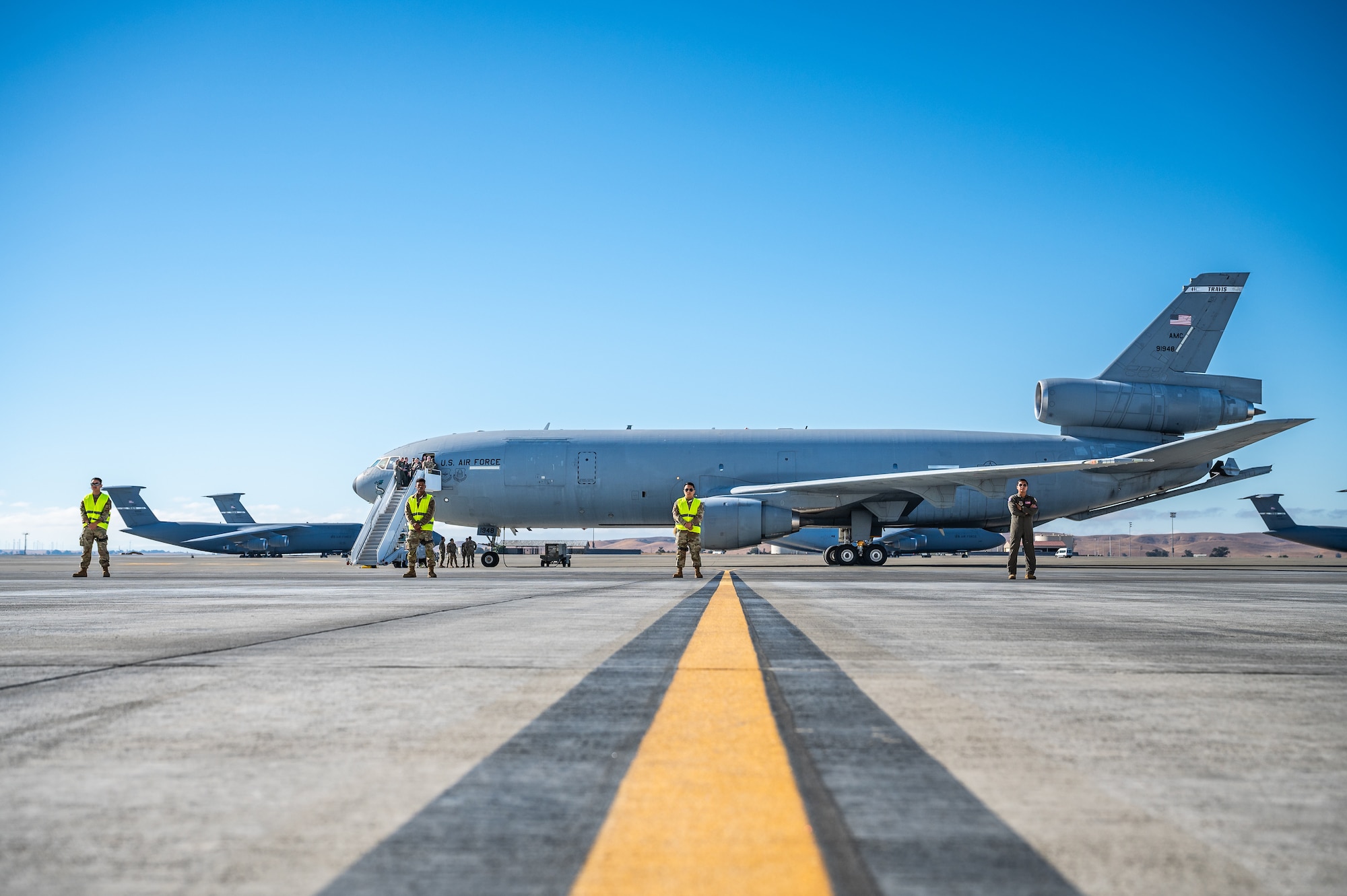Travis AFB bids farewell to last KC-10 > Air Force > Article