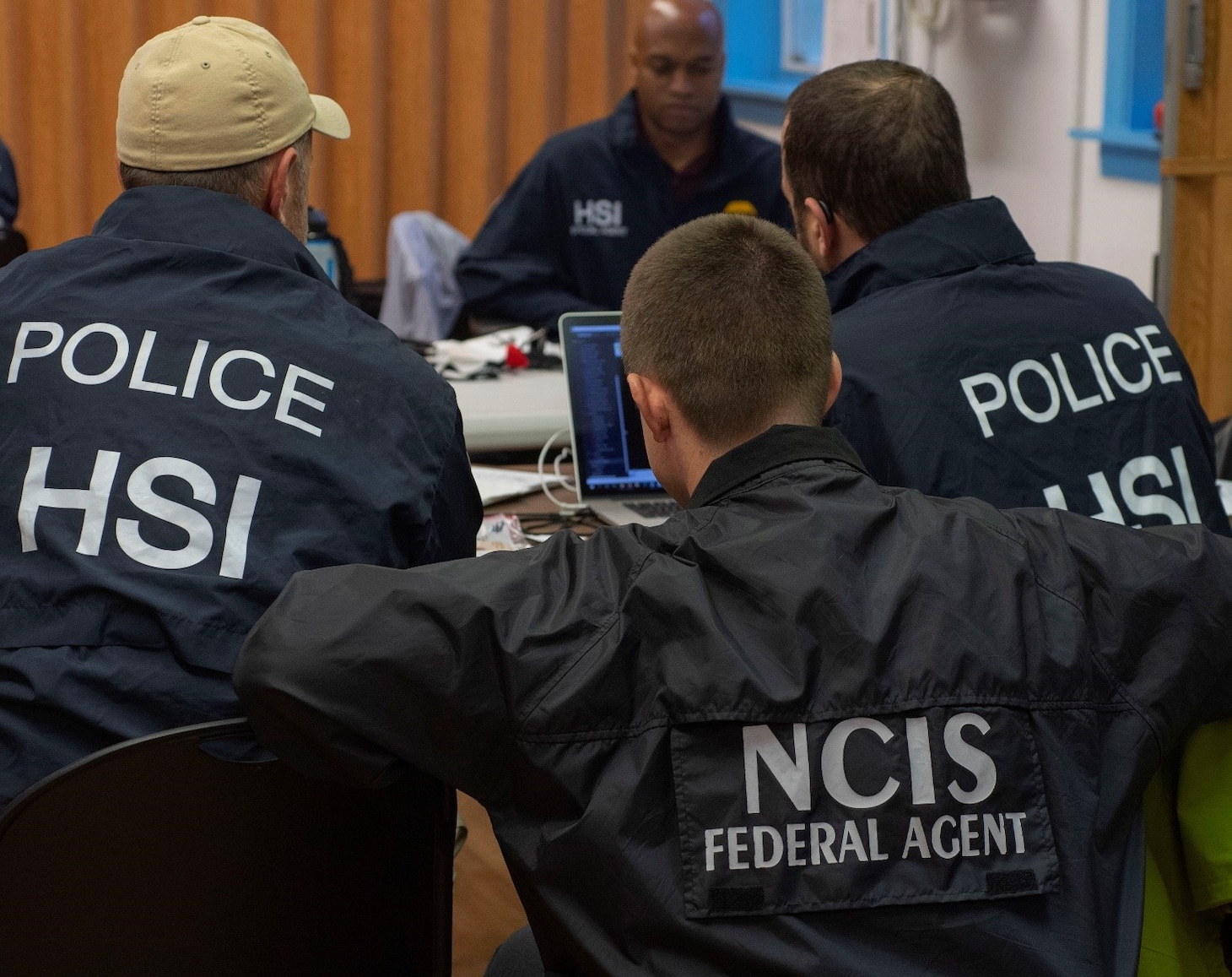NCIS special agent works alongside HSI agents during drug trafficking operation.