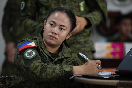 Civil affairs Soldiers exchange expertise, experiences during Salaknib 2025