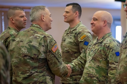88th Readiness Division welcomes Fort McCoy Garrison into command through patching ceremony