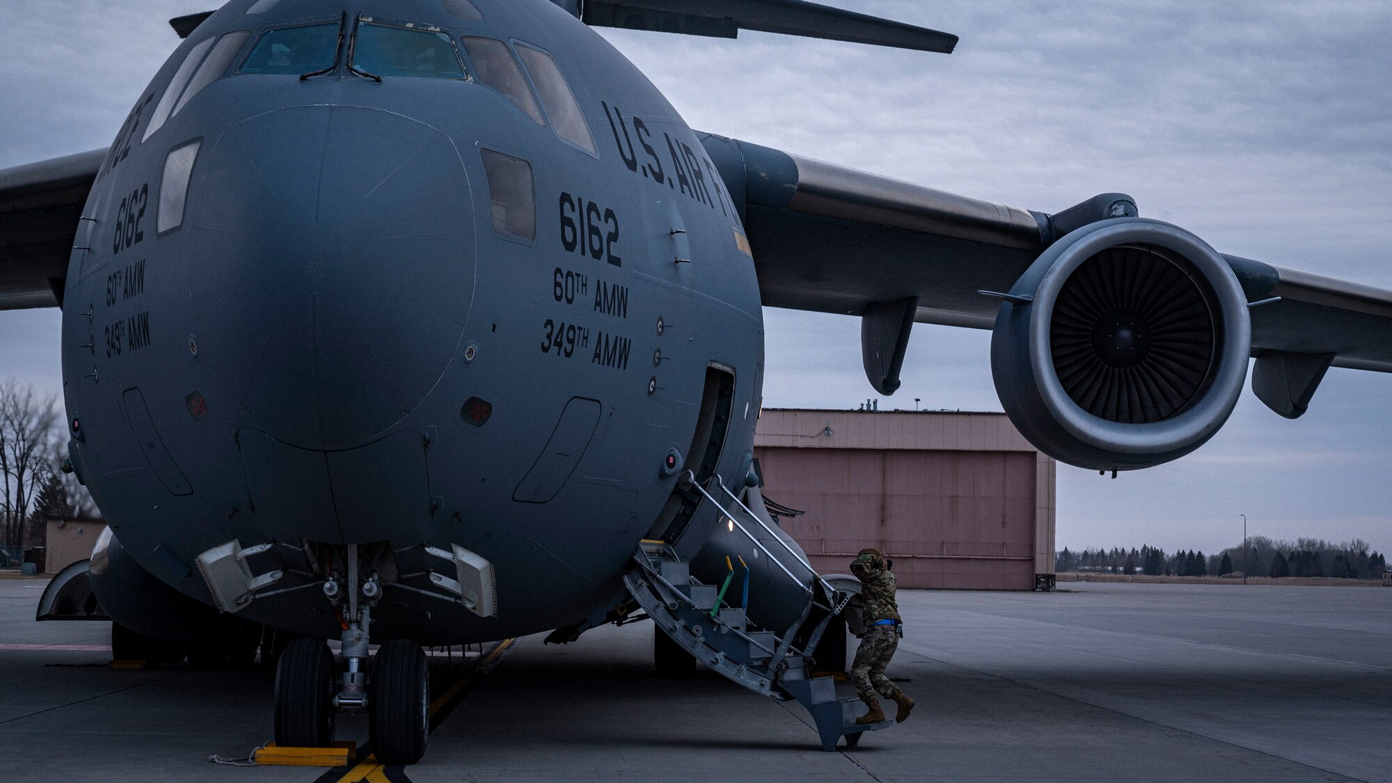 C-17 Globemaster delivers B-1B Lancer maintenance equipment following BTF 25-1