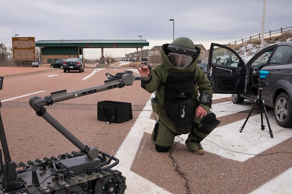 Explosive Ordnance Disposal techs train with interagency partners in Colorado Springs