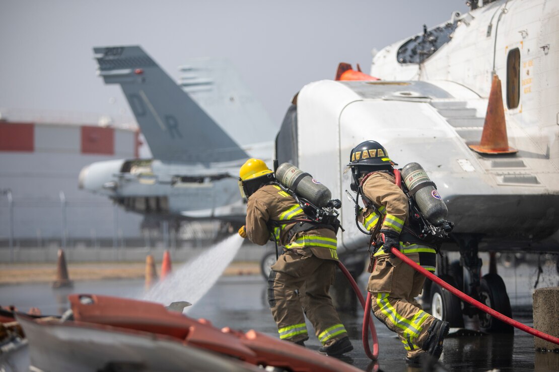 米海兵隊岩国航空基地