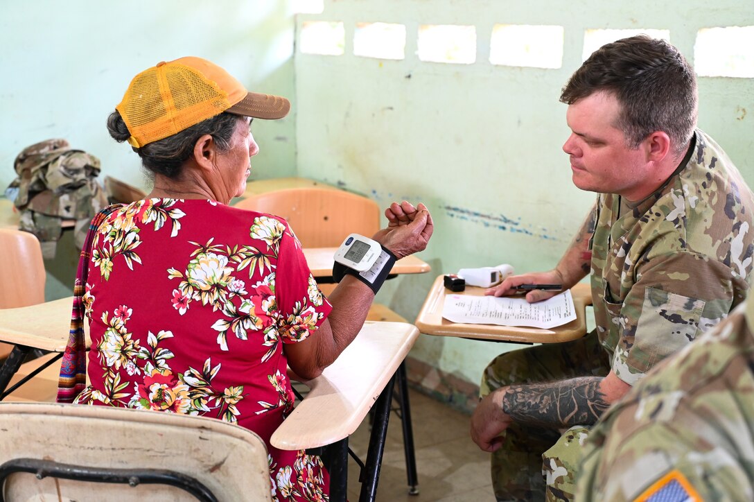 A member of Joint Task Force-Bravo Medical Detachment gathers vitals of a patient during PANAMAX-Alpha Phase 0 in Panama, March 26, 2025.