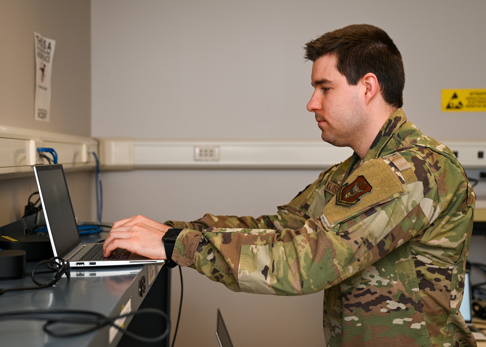 Staff Sgt. Adam Klosterman, 445th Force Support
Squadron client support technician, configures computers by setting up networks supporting the 445th Airlift Wing at Wright-Patterson Air Force Base, March 21, 2025.