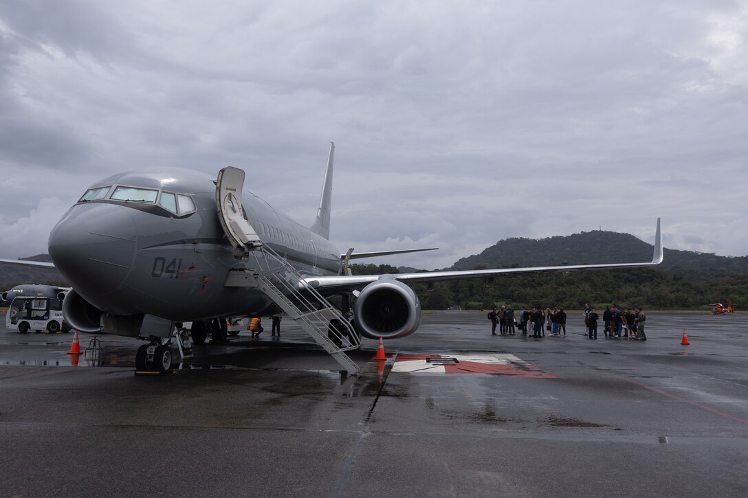 A U.S. Marine Corps C-40A aircraft with Marine Transport Squadron (VMR) 1, 4th Marine Aircraft Wing, transports the Marine Forces Reserve Band to Panama, April 5, 2025. 4th MAW transports personnel in support of an expanded security and community relationship efforts between the U.S. and Panama. (U.S. Marine Corps photo by Lance Cpl. Van Hoang)