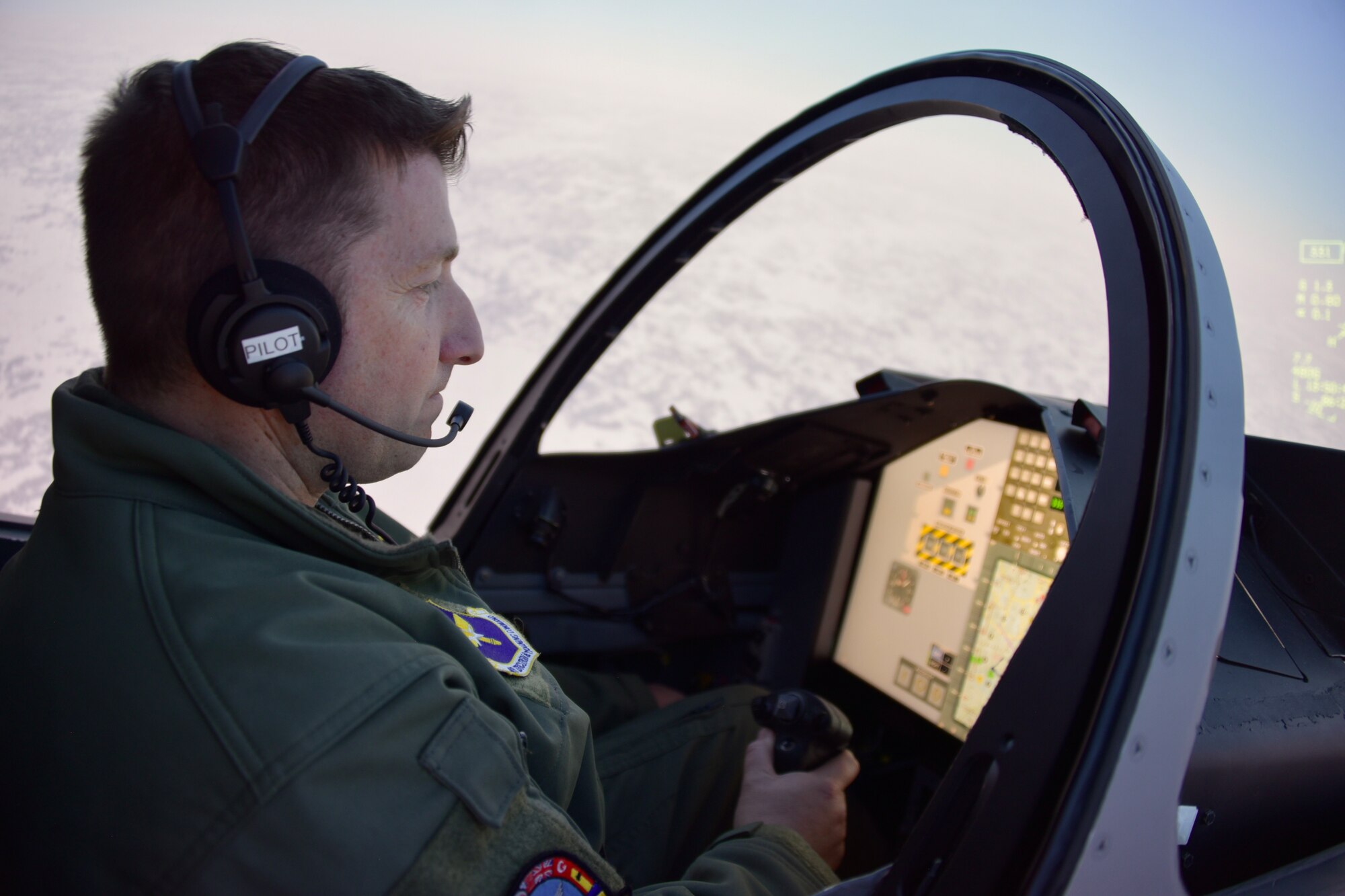 U.S. Air Force Col. Jeffrey Shulman, 80th Flying Training Wing commander, flies a simulator at the Finnish Air Force Academy
