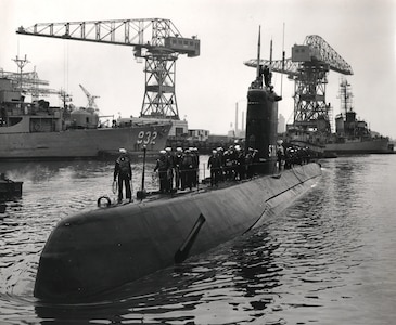 USS Skate (SSN 578) arrives at Norfolk Naval Shipyard on April 28, 1965.