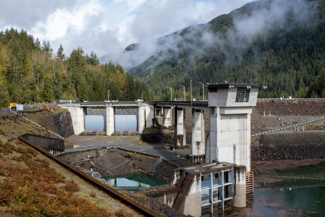 Photo of Howard A. Hanson Dam, a U.S. Army Corps of Engineers dam, located near the headwaters of the Green River in King County. The dam's primary purpose is to reduce flood risk in the winter and enhance fish in the summer.
