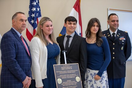 Reserve center memorialized for Kansas City Soldier