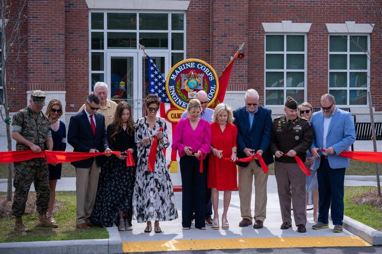 Marine Corps Engineer School dedicates building to Staff Sergeant Jason Rogers