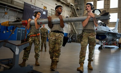 Q1 weapons load
