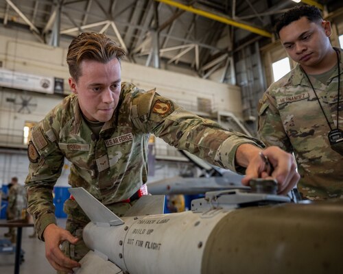 Q1 weapons load