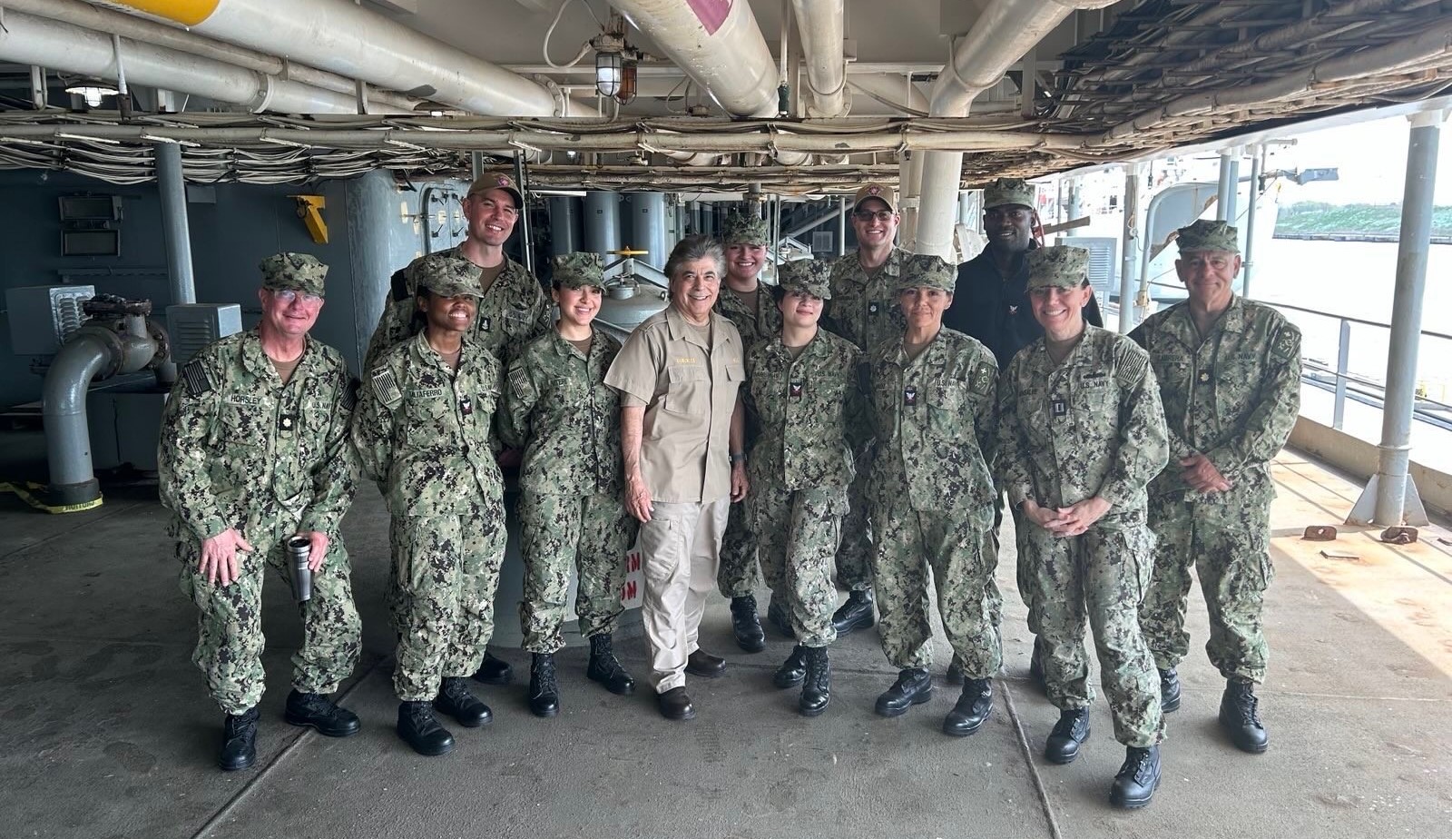 Eleven U.S. Navy medical reservists assigned to hospital ship USNS Comfort (T-AH 20) visited Military Sealift Command’s fleet replenishment oiler USNS Joshua Humphreys (T-AO 188) at Naval Station Norfolk, Apr. 3, for a tour and lunch, offering a unique maritime experience for the entire team.