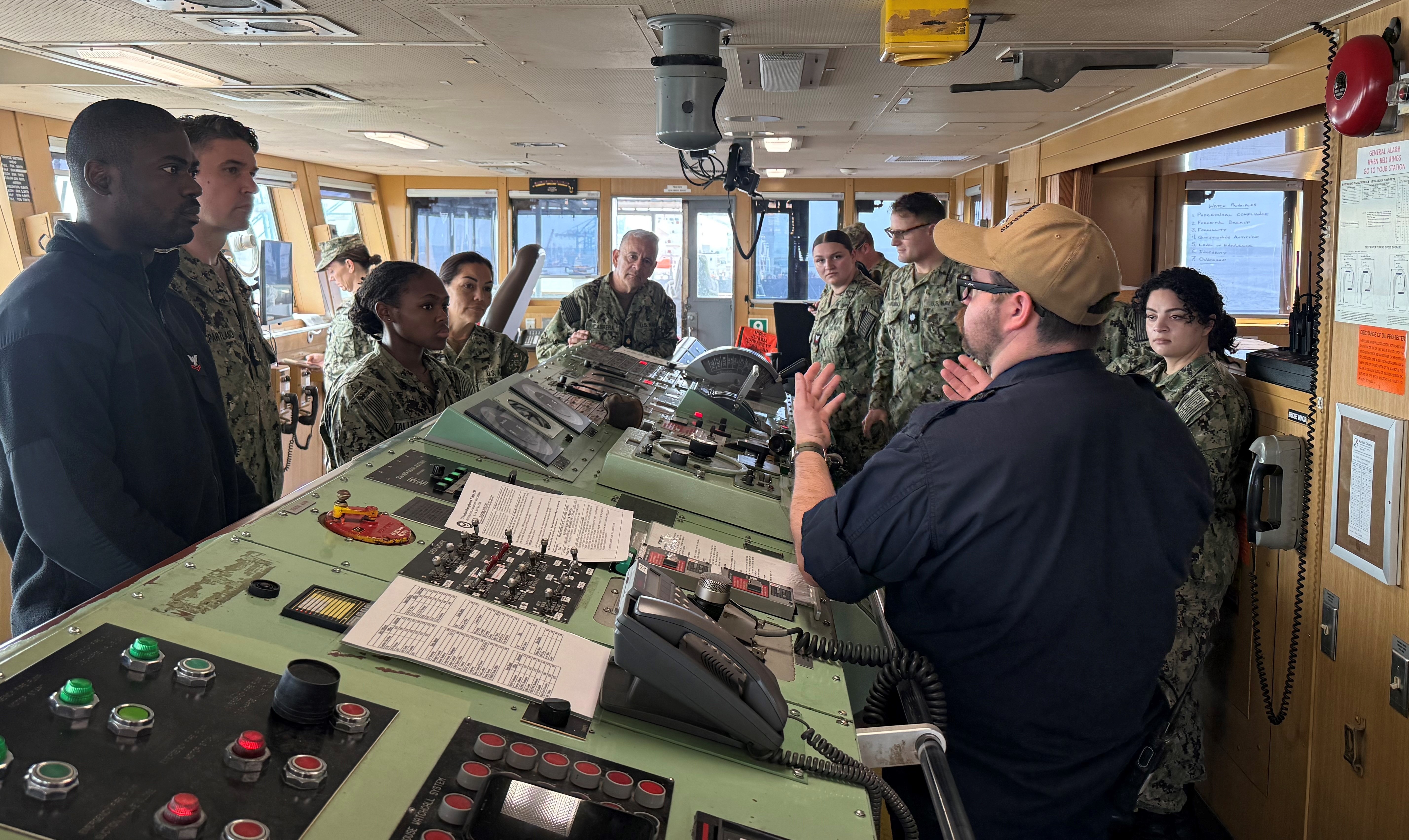 Eleven U.S. Navy medical reservists assigned to hospital ship USNS Comfort (T-AH 20) visited Military Sealift Command’s fleet replenishment oiler USNS Joshua Humphreys (T-AO 188) at Naval Station Norfolk, Apr. 3, for a tour and lunch, offering a unique maritime experience for the entire team.