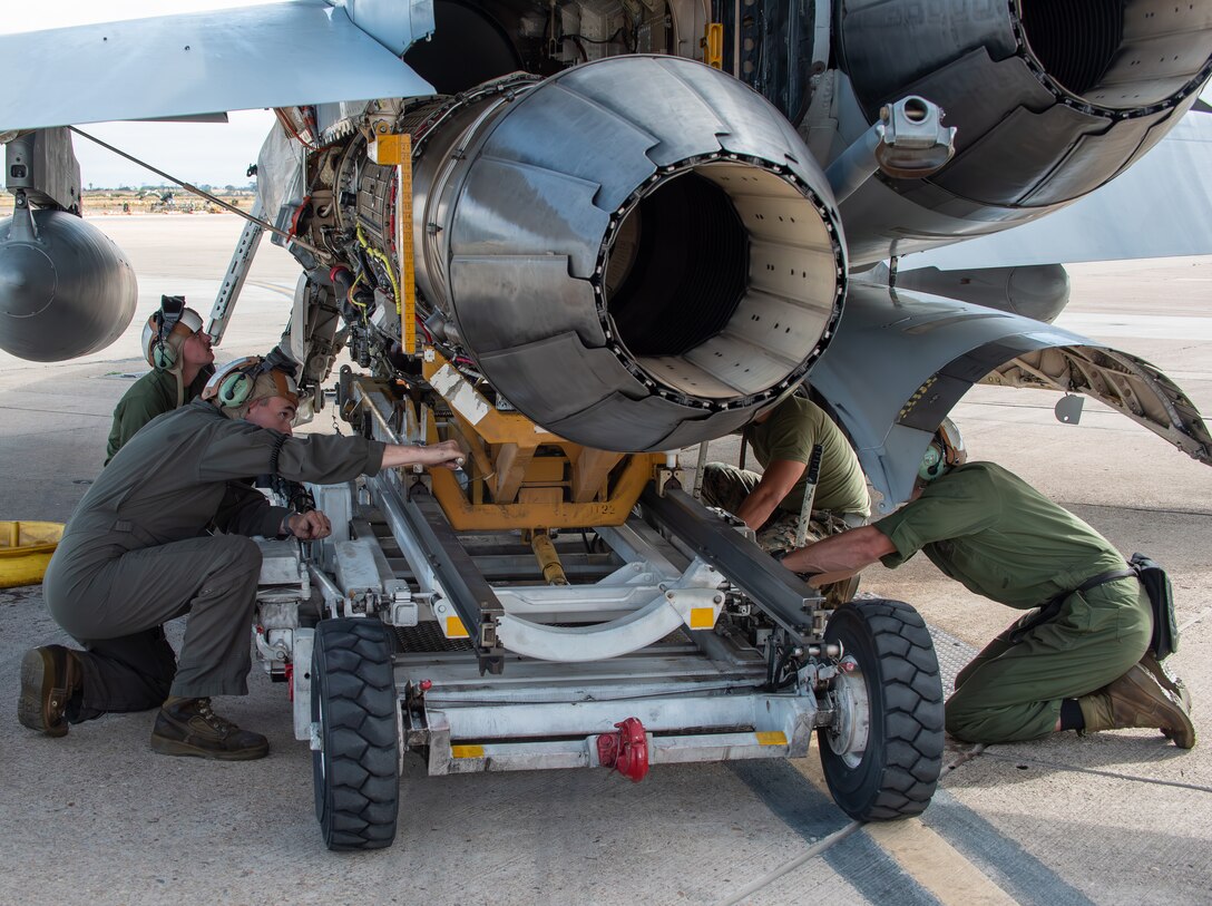 U.S. Marines with Marine Fighter Attack Squadron 112 (VMFA), Marine Aircraft Group 41, 4th Marine Aircraft Wing, Marine Forces Reserve, conduct maintenance on an F/A-18A Super Hornet at Naval Air Station Joint Reserve Base Fort Worth, TX, June 7, 2024. VMFA-112 is part of the air combat element for Integrated Training Exercise 4-24. ITX provides the Marine Corps Reserve opportunities to conduct force deployment planning, mobilization rehearsals, and increase combat readiness for all elements of the Marine Air-Ground Task Force. (U.S. Marine Corps photo by Staff Sgt. Eric Kilpatrick)