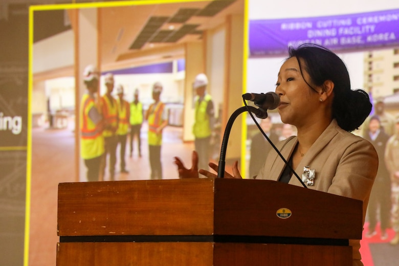 Contracting specialist speaking at a contracting event.