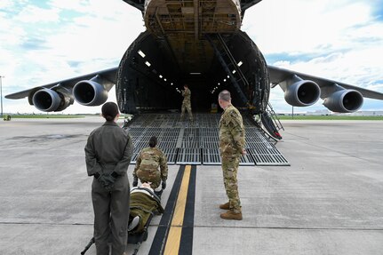 Airmen conduct aeromedical evacuation demonstration