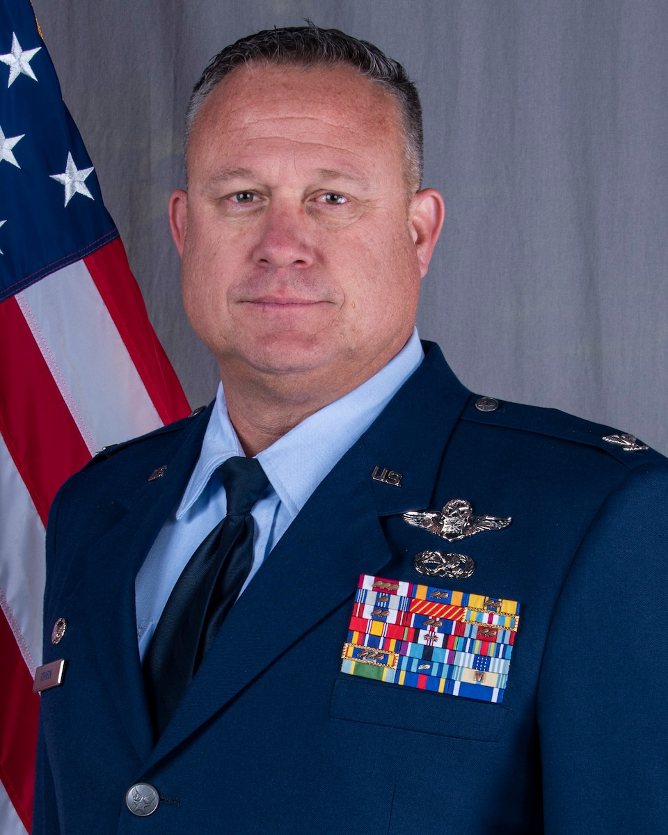 Col Robinson photo
