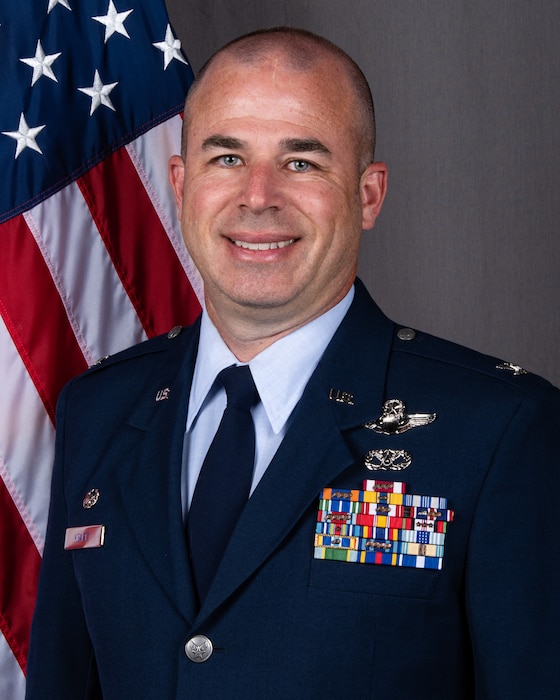 Col Meartz photo