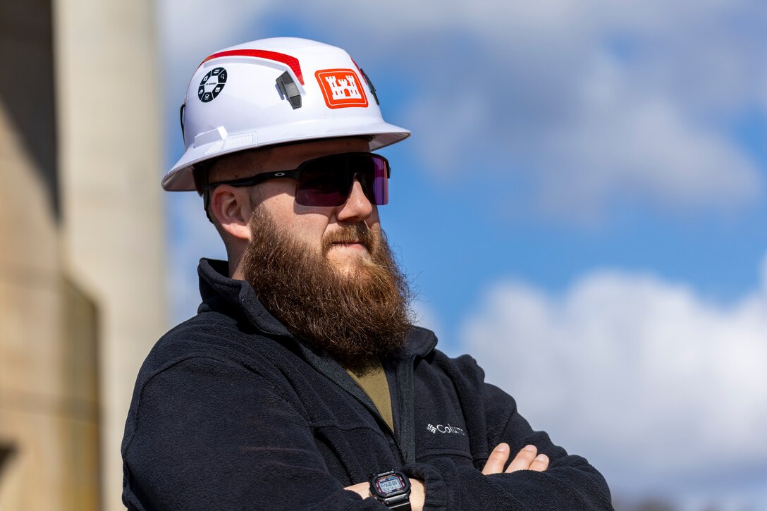 The U.S. Army Corps of Engineers Pittsburgh District operates the New Cumberland Locks and Dam year-round to benefit inland navigation. Each year, over 180 million tons of bulk commodities travel the Ohio River through its system of navigation locks.