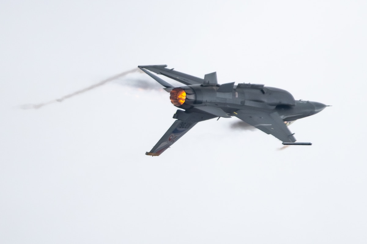 U.S. Air Force Capt. Ethan Smith, F-16 Demonstration Team pilot, performs aerial maneuvers with an F-16 Fighting Falcon during the Avalon Australian International Airshow at the Avalon Airport, Australia, March 29, 2025. The U.S. values its enduring alliance with Australia and participation in AVALON 25 reinforces its commitment to interoperability, regional cooperation and a free and open Indo-Pacific. (U.S. Air Force photo by Tech. Sgt. Peter Reft)