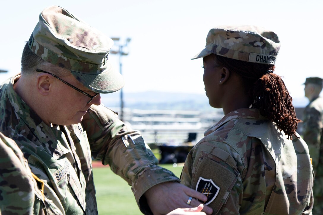 Army Reserve cyber unit celebrates milestone with patching ceremony