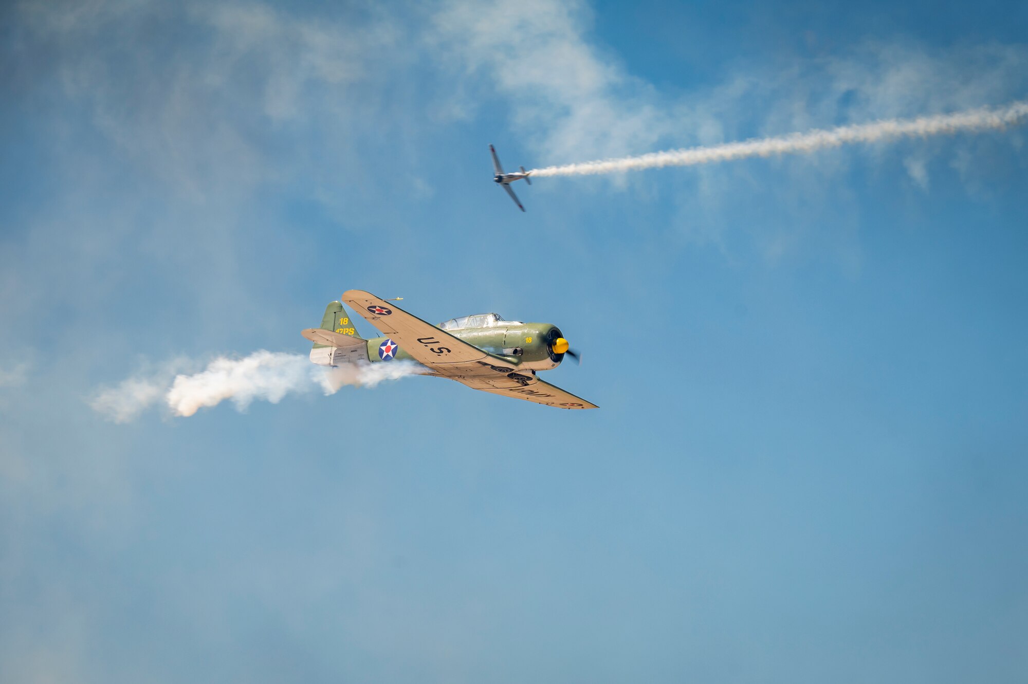 Dyess AFB hosts an airshow on the flightline