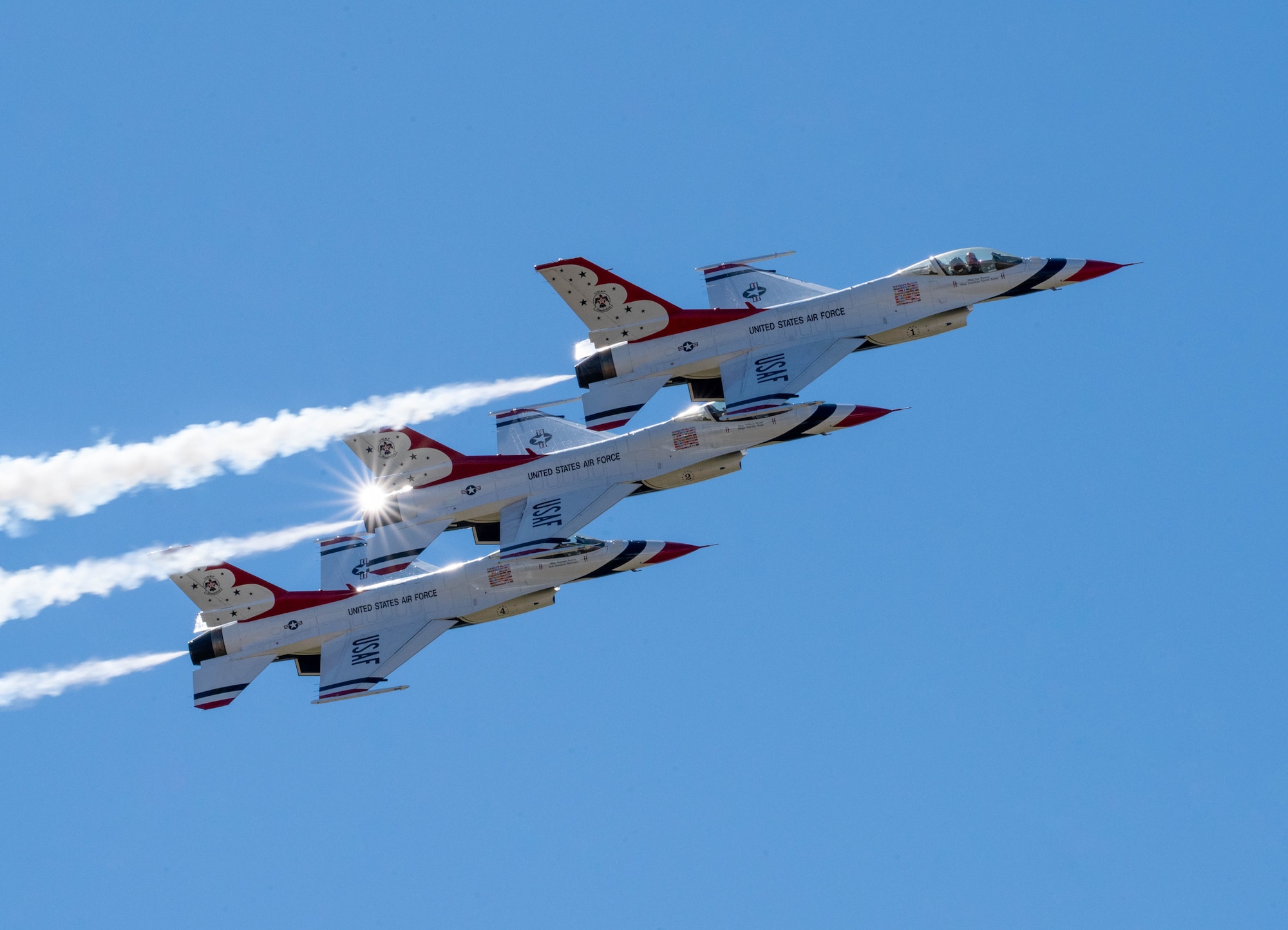 Dyess AFB hosts an airshow on the flightline