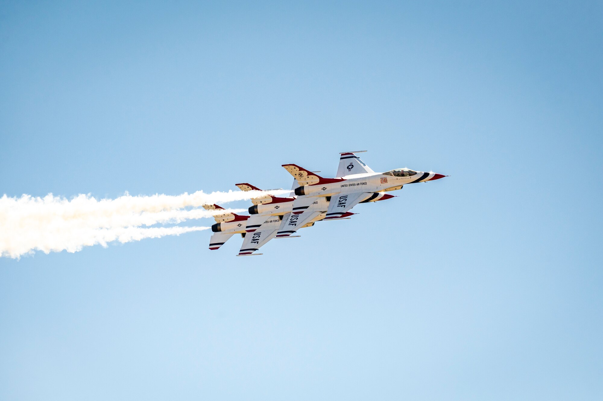 Dyess AFB hosts an airshow on the flightline