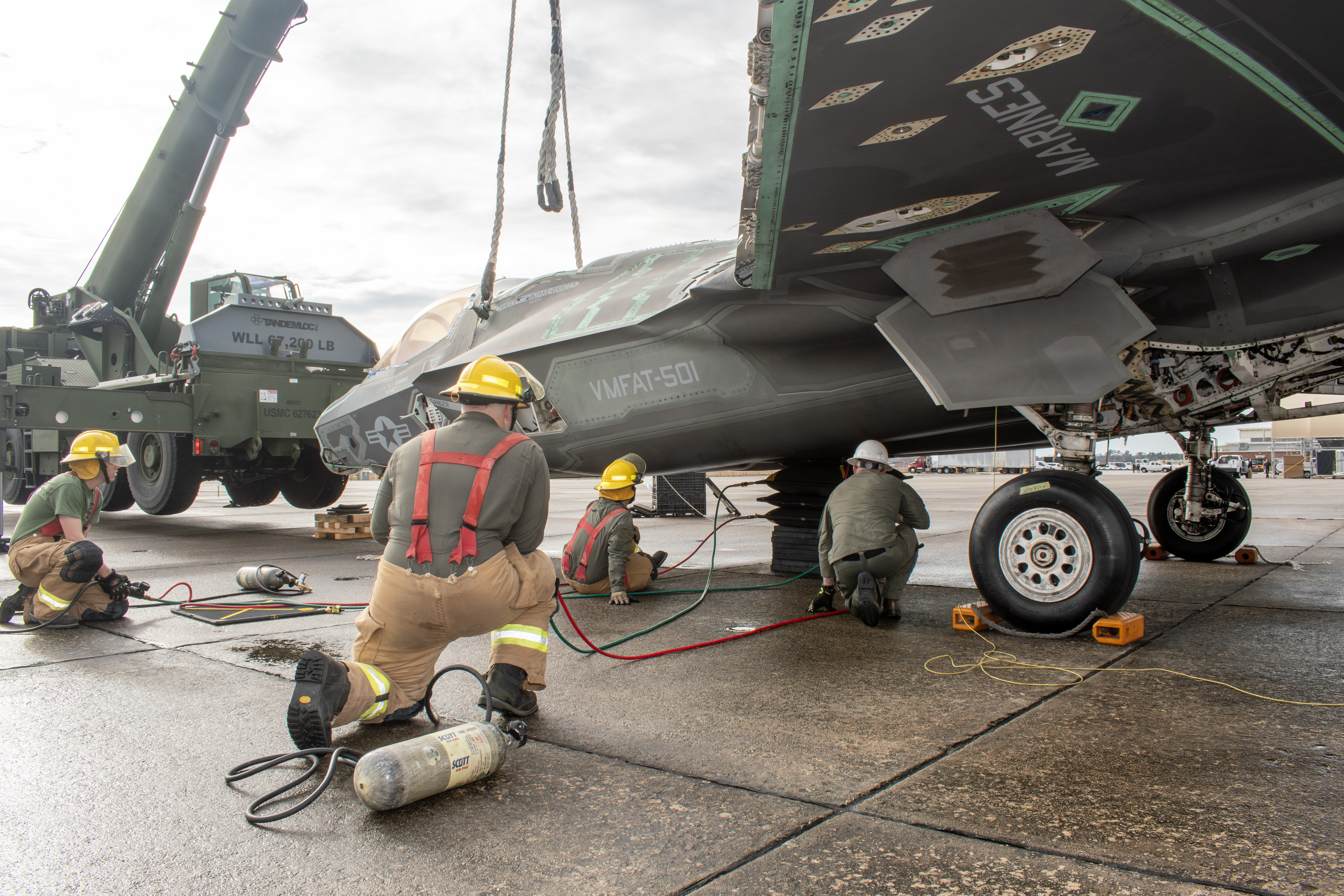 FRCE Supports Marine F-35 Recovery Training > Naval Aviation News