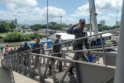 CAIRNS, Australia (April 16, 2025) – Royal Australian Navy Indigenous Development Program cadets board the U.S. 7th Fleet Flagship USS Blue Ridge (LCC 19) for a tour during a scheduled port visit in Cairns, Australia, April 16, 2025. The Blue Ridge and embarked U.S. 7th Fleet staff conduct regular Indo-Pacific patrols to deter aggression, strengthen alliances and partnerships, and advance future warfighting capabilities. (U.S. Navy photo by Mass Communication Specialist Seaman Damian Cook)