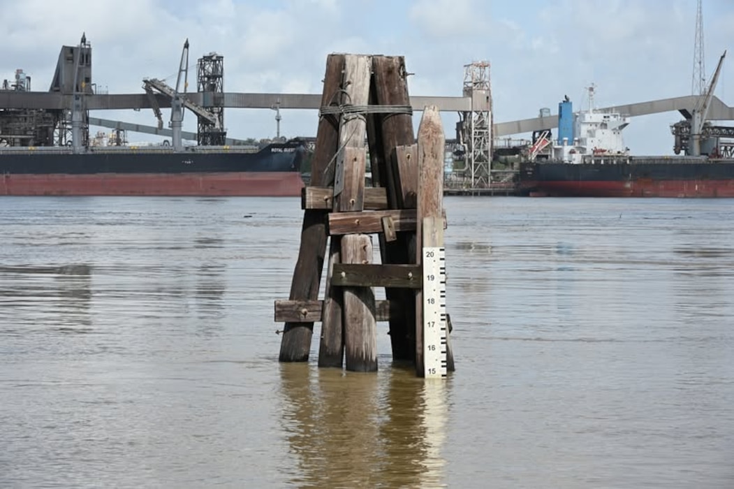The U.S. Army Corps of Engineers, New Orleans District, has activated Phase II flood fight procedures Tuesday, April 22, 2025.

 Coordinating efforts with the local levee authorities, the New Orleans District will begin daily patrolling of levees along the Mississippi River from Baton Rouge to Venice.
