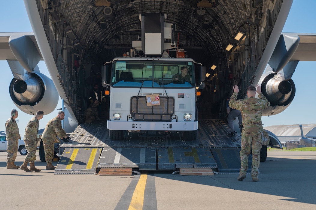 Team McChord Airmen and civilians across 62d Aerial Port Squadron, 62d Maintenance Group and the 4th Airlift Squadron loaded an Altec high-reach crane onto a C-17 Globemaster III at Joint Base Lewis-McChord, Washington, April 17, 2025. The crane was transported to Arizona to facilitate the replacement of the pitch trim actuator in the tail of another 62d Airlift Wing C-17. This crucial transport ensures Team McChord Airmen and aircraft are returned to a mission-capable status to support today’s global airlift mission.