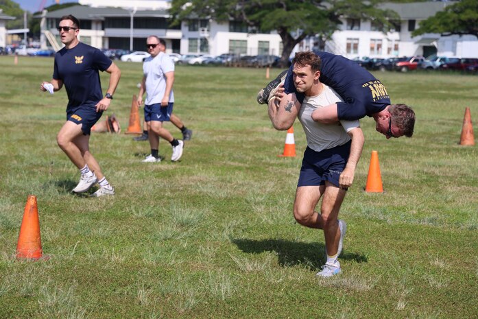 Sailors and Airmen compete in the 2025 Hawaii Seabee Olympics