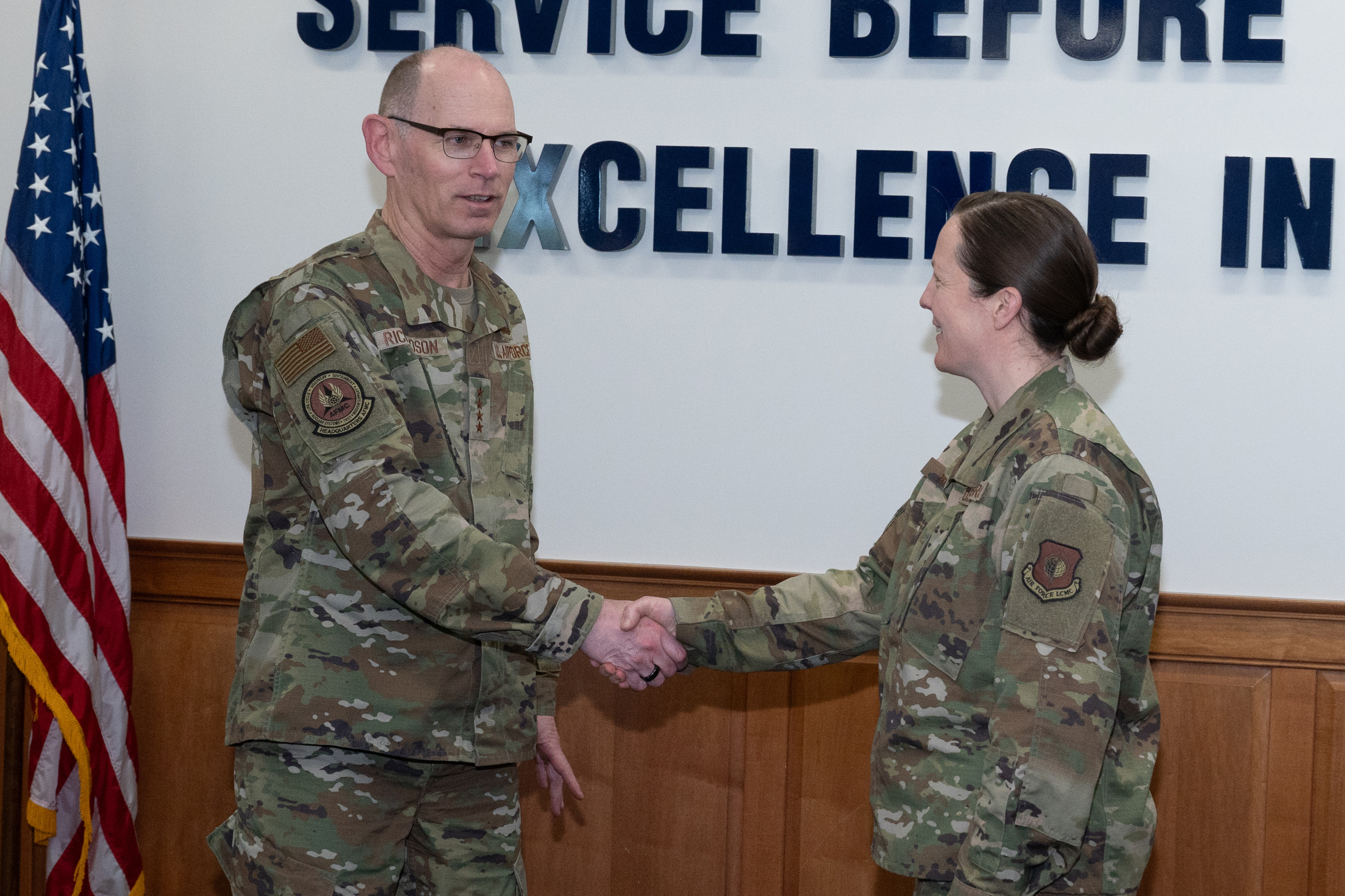 Richardson visits Hanscom AFB > Hanscom Air Force Base > Article Display