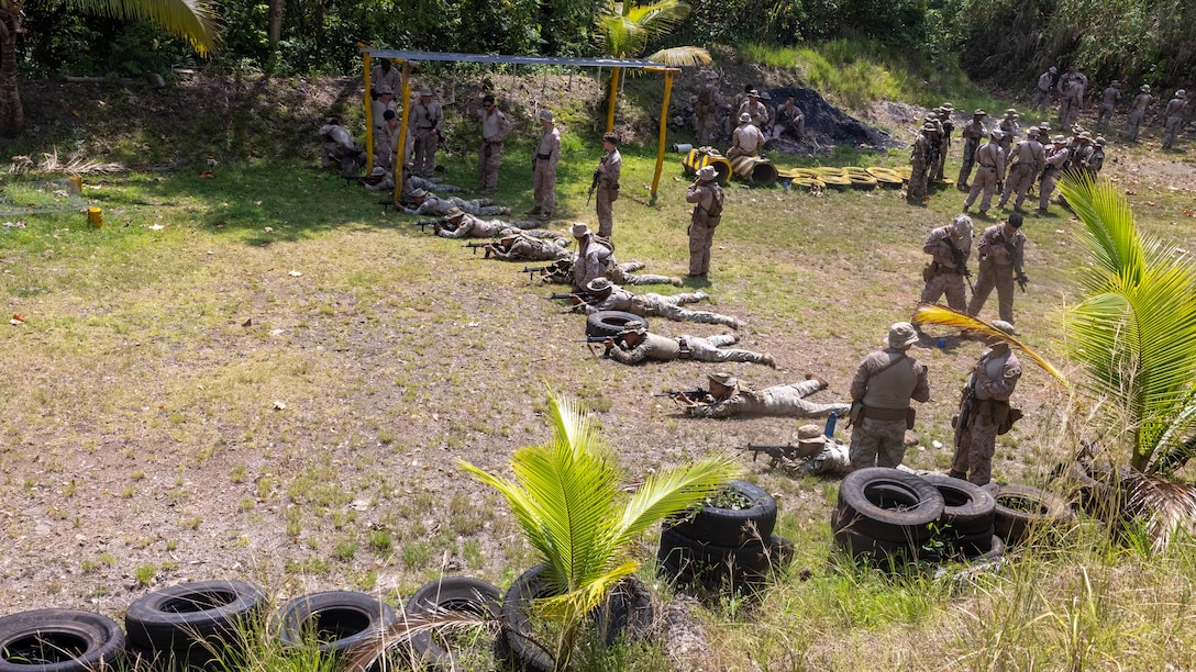 U.S. Marines with 1st Battalion, 8th Marines, 6th Regiment, 2d Marine Division instruct Panamanian security forces how to maintain the prone firing position in Horoko, Panama, April 19, 2025. U.S. Southern Command is focused on increasing partner nation capacity and interoperability in the region and reflects the United States’ enduring promise of friendship, partnership, and solidarity with the Panamanian people. (U.S. Marine Corps photo by Lance Cpl. Francis Hrosar)