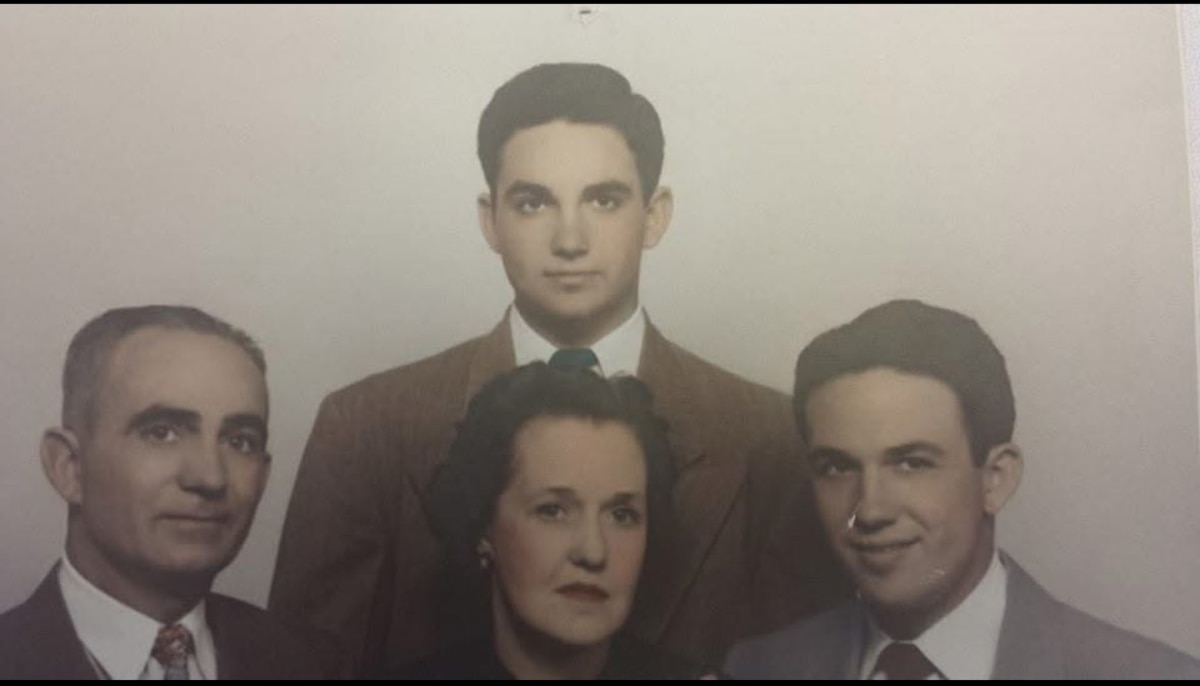 Jack Hunter (top center) with his parents and brother. (Photo courtesy of Mrs. Jill Baur)