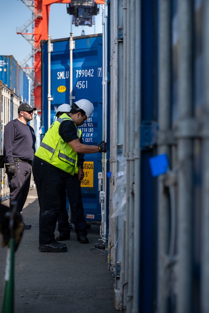 Sector New York Conducts Joint Container Inspections at Red Hook