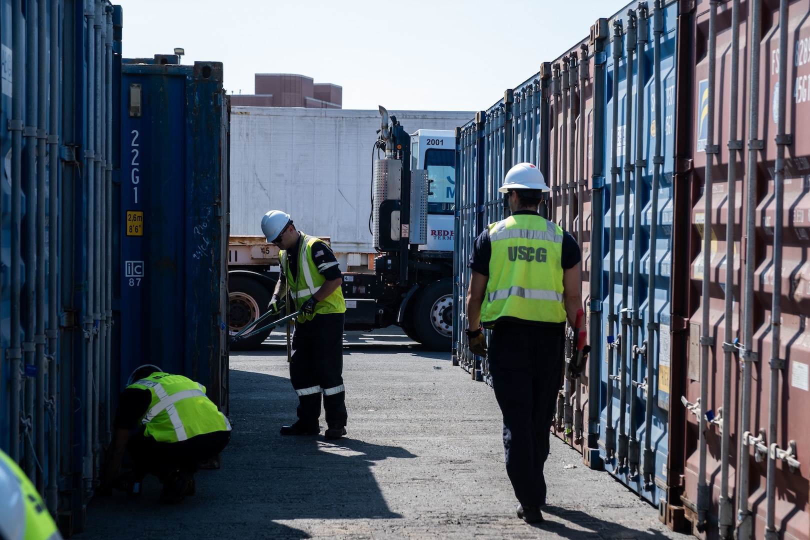 Sector New York Conducts Joint Container Inspections at Red Hook