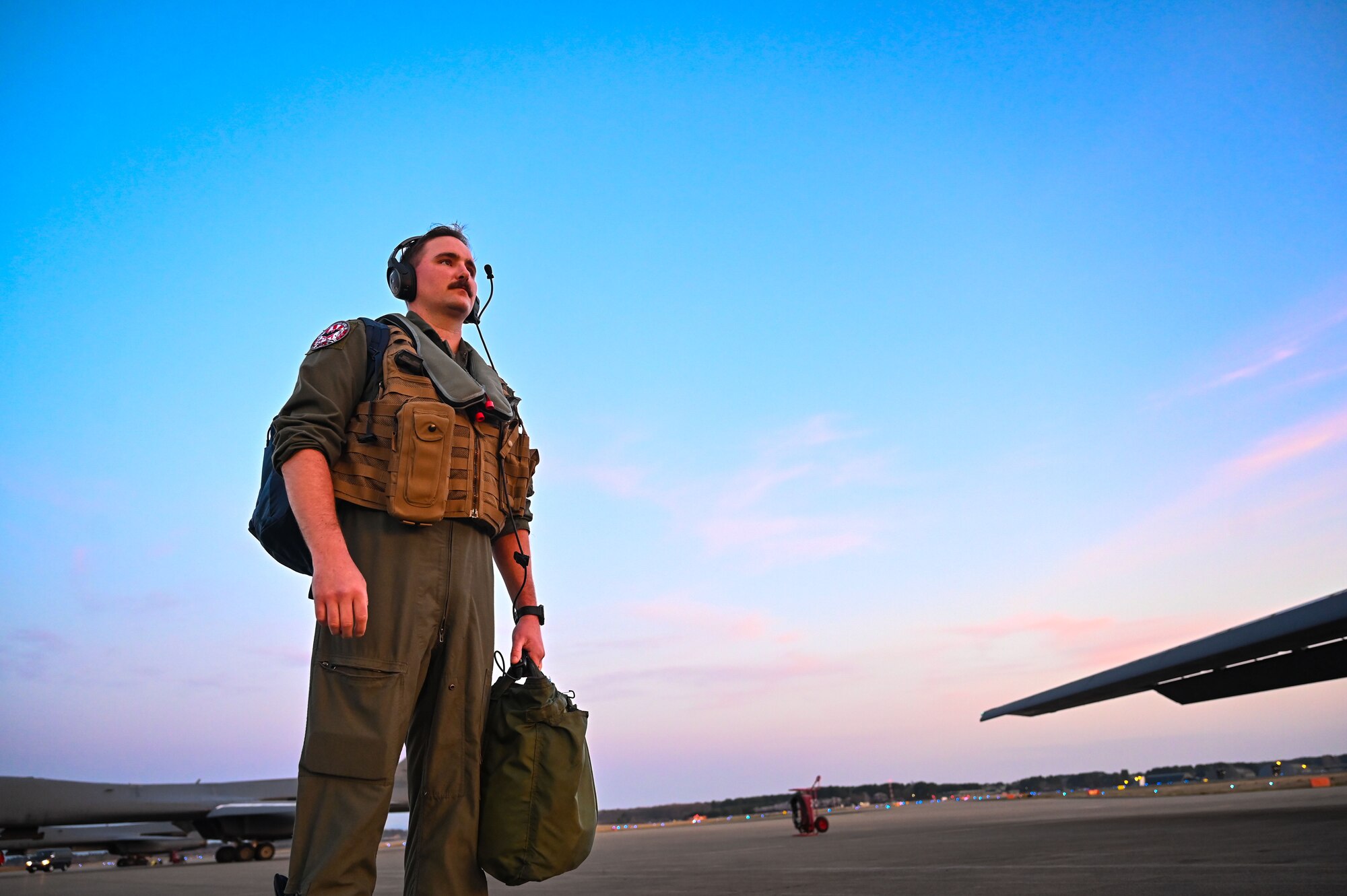 aircrew prepare to board a B-1B airplane