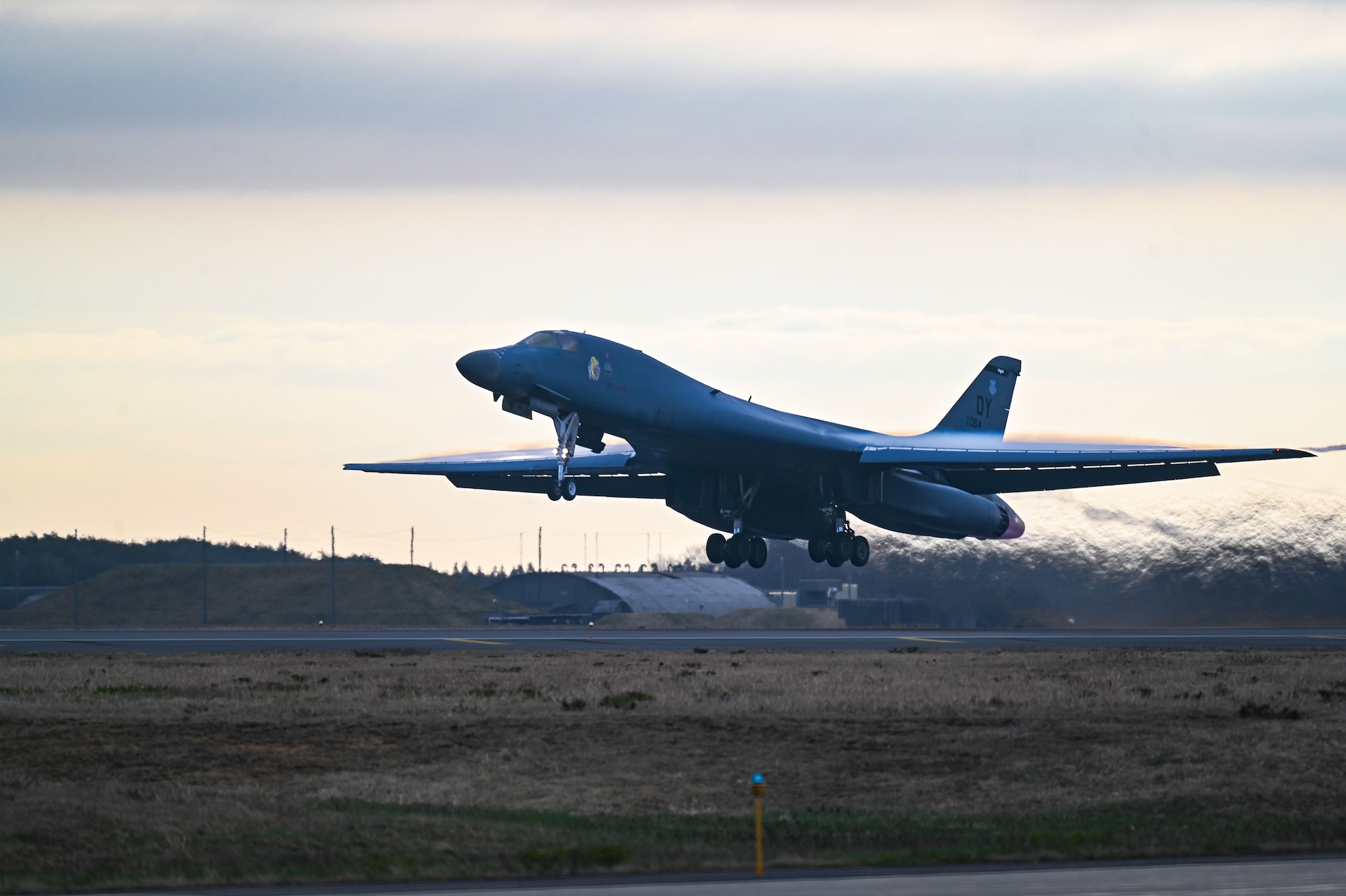 aircrew prepare to board a B-1B airplane