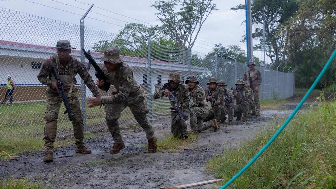 Panamanian security forces practice squad movements while being instructed by U.S. Marines with 1st Battalion, 8th Marines, 6th Regiment, 2d Marine Division in Rodman, Panama, April 22, 2025. U.S. Southern Command is focused on increasing partner nation capacity and interoperability in the region and reflects the United States’ enduring promise of friendship, partnership, and solidarity with the Panamanian people. (U.S. Marine Corps photo by Lance Cpl. Francis Hrosar)