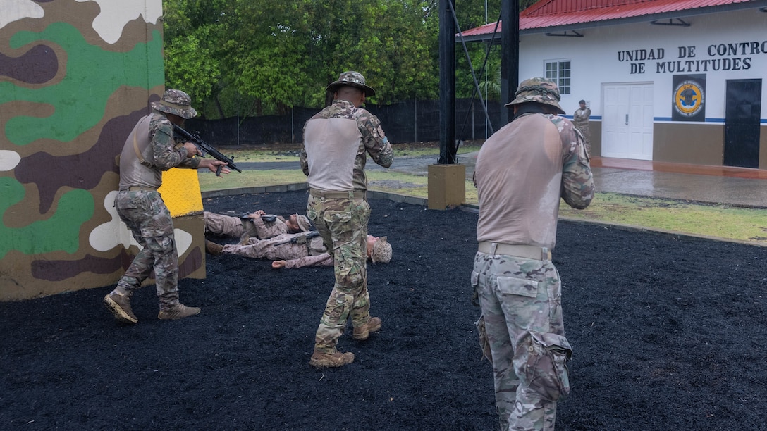 Panamanian security forces practice squad movements while being instructed by U.S. Marines with 1st Battalion, 8th Marines, 6th Regiment, 2d Marine Division in Rodman, Panama, April 22, 2025. U.S. Southern Command is focused on increasing partner nation capacity and interoperability in the region and reflects the United States’ enduring promise of friendship, partnership, and solidarity with the Panamanian people. (U.S. Marine Corps photo by Lance Cpl. Francis Hrosar)