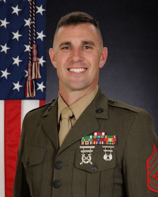 Portrait of Gunnery Sergeant Matthew V. Duncan 