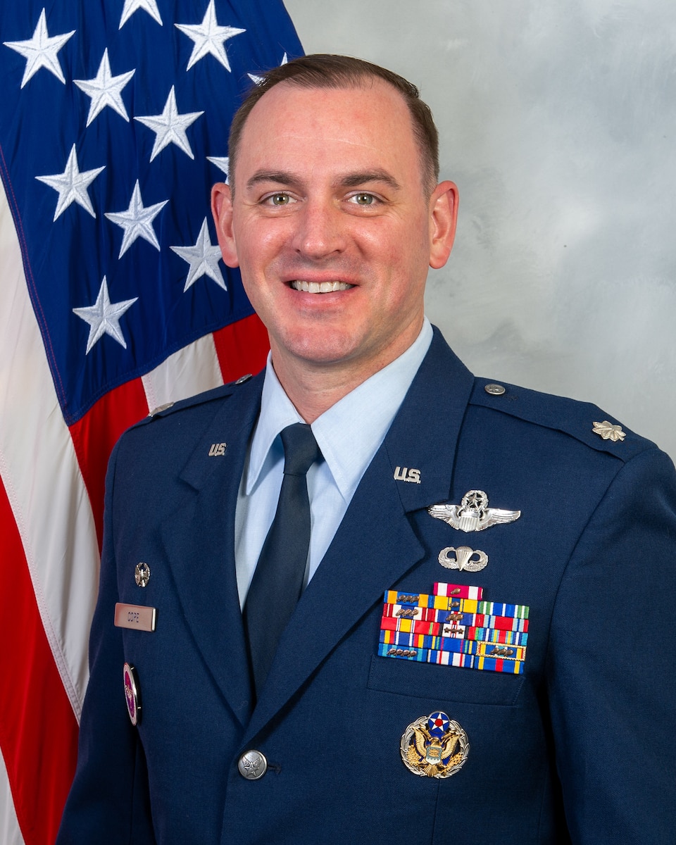 Lt. Col. Cope Official Studio Photo