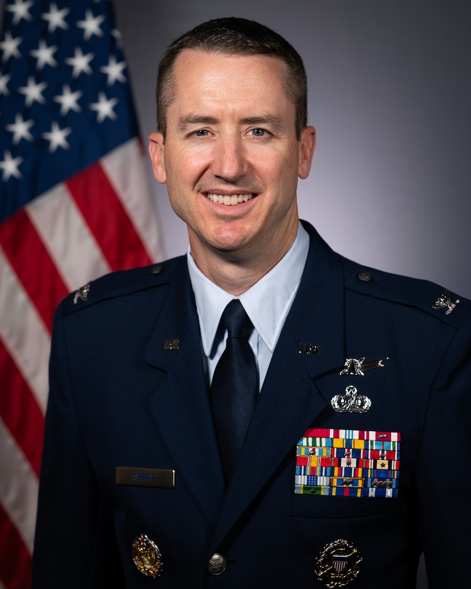 Col Chadwick Steipp headshot