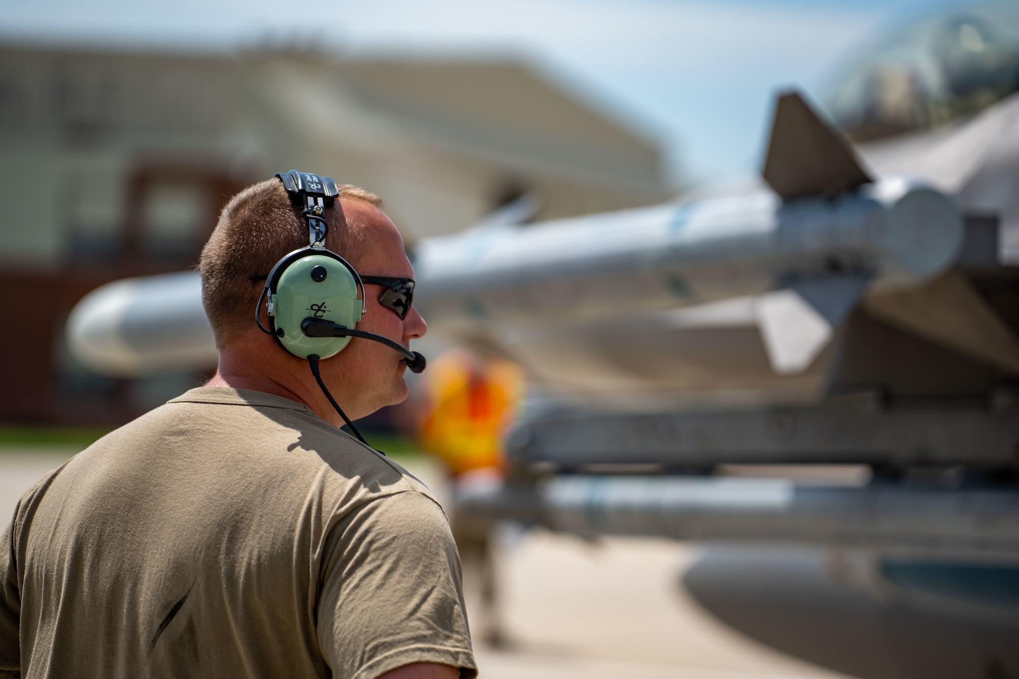 The ICT training focused on cutting ground time through the rapid recovery and relaunch of fighters utilizing hot pit refueling and rapid re-arm.