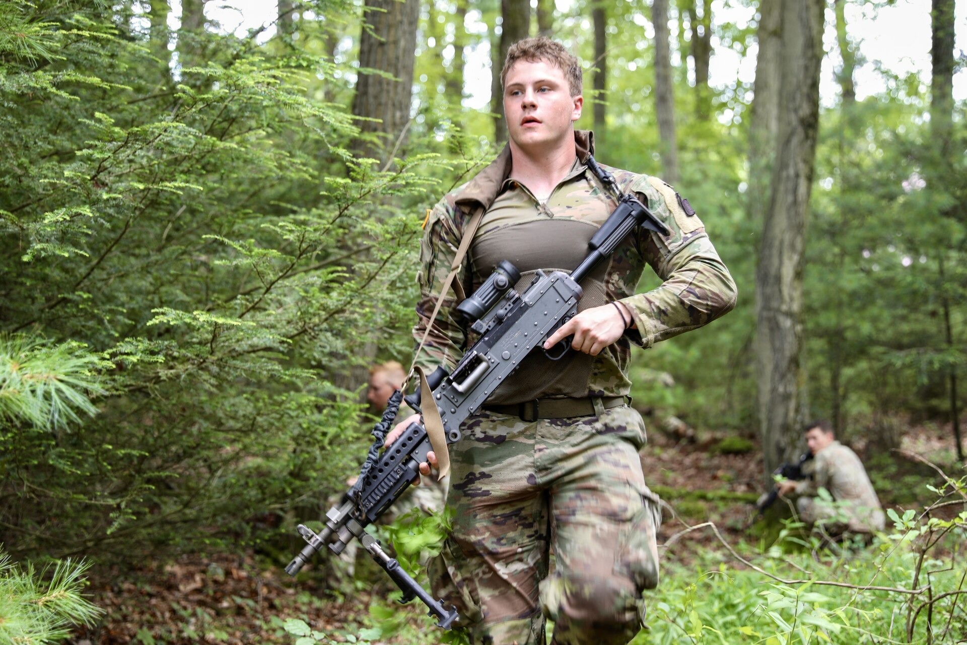 U.S. Soldiers with Charlie Company, 1st Battalion, 109th Infantry Regiment perform combat maneuvers during an exercise at Fort Indiantown Gap, Pennsylvania, July 26, 2025. The Soldiers trained in an intensive 96 hour force-on-force exercise to simulate combat against a capable adversary. (U.S. Army National Guard photo by Staff Sgt. Zachery Jockel)